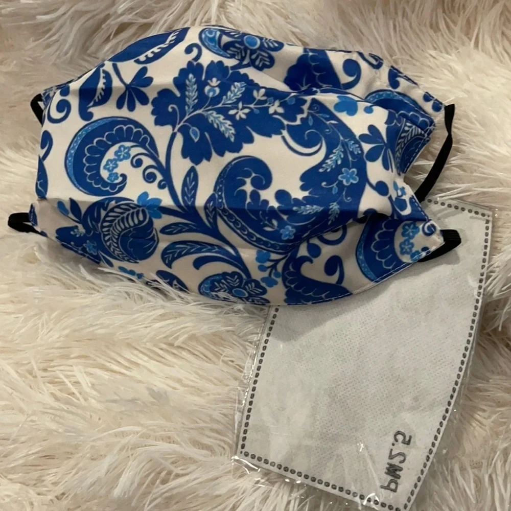 New women’s beautiful face mask
